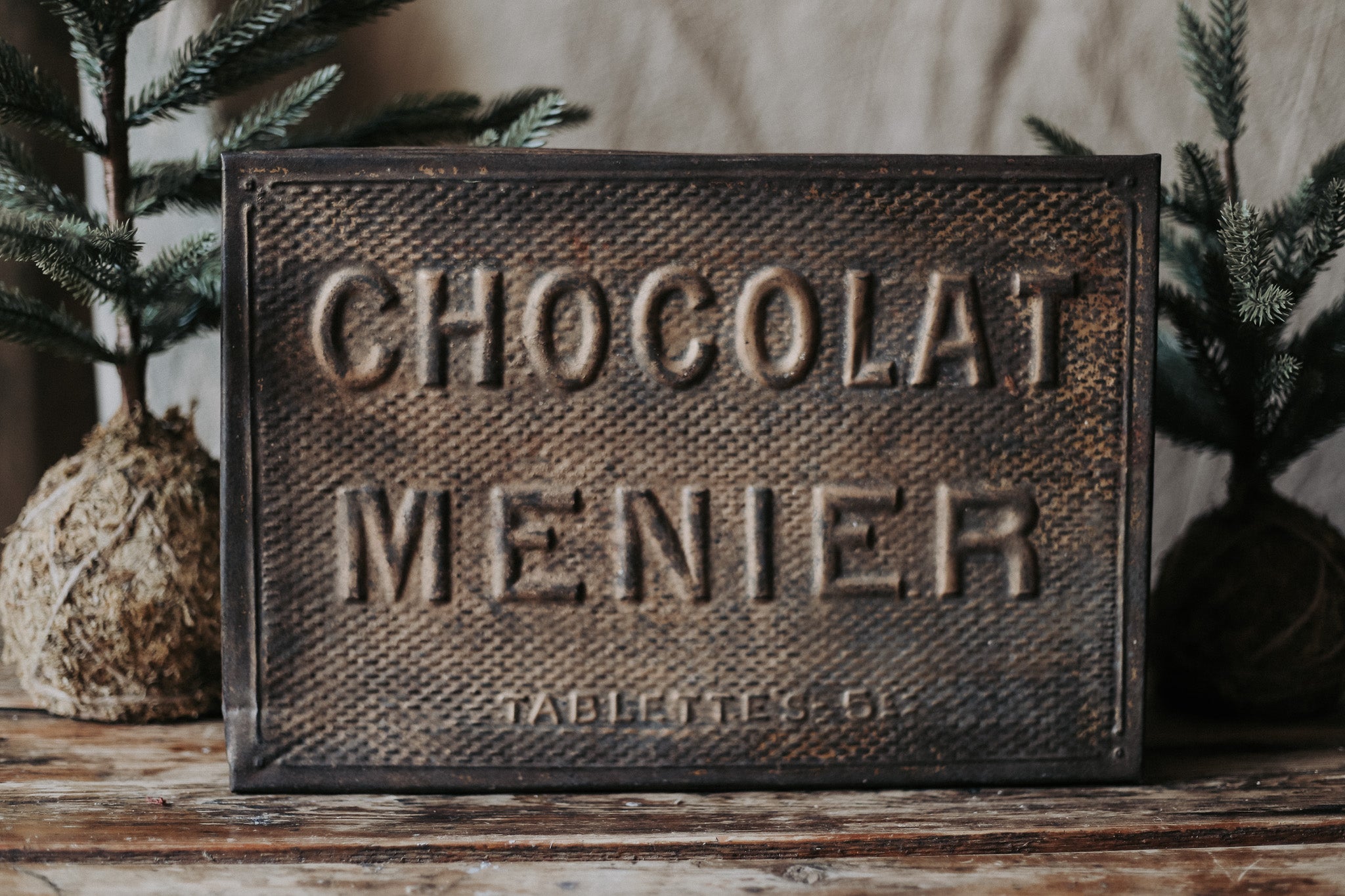 Chocolat Menier Box – La Maison Ryan